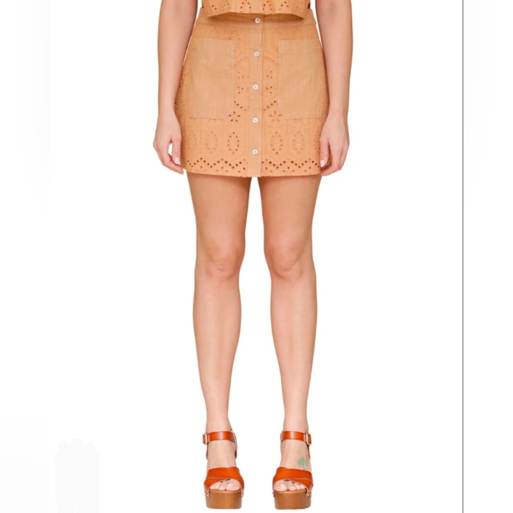 Avec les Filles Eyelet Mini Skirt with Pockets in Apricot size 8 New with Tags! - Picture 1 of 10